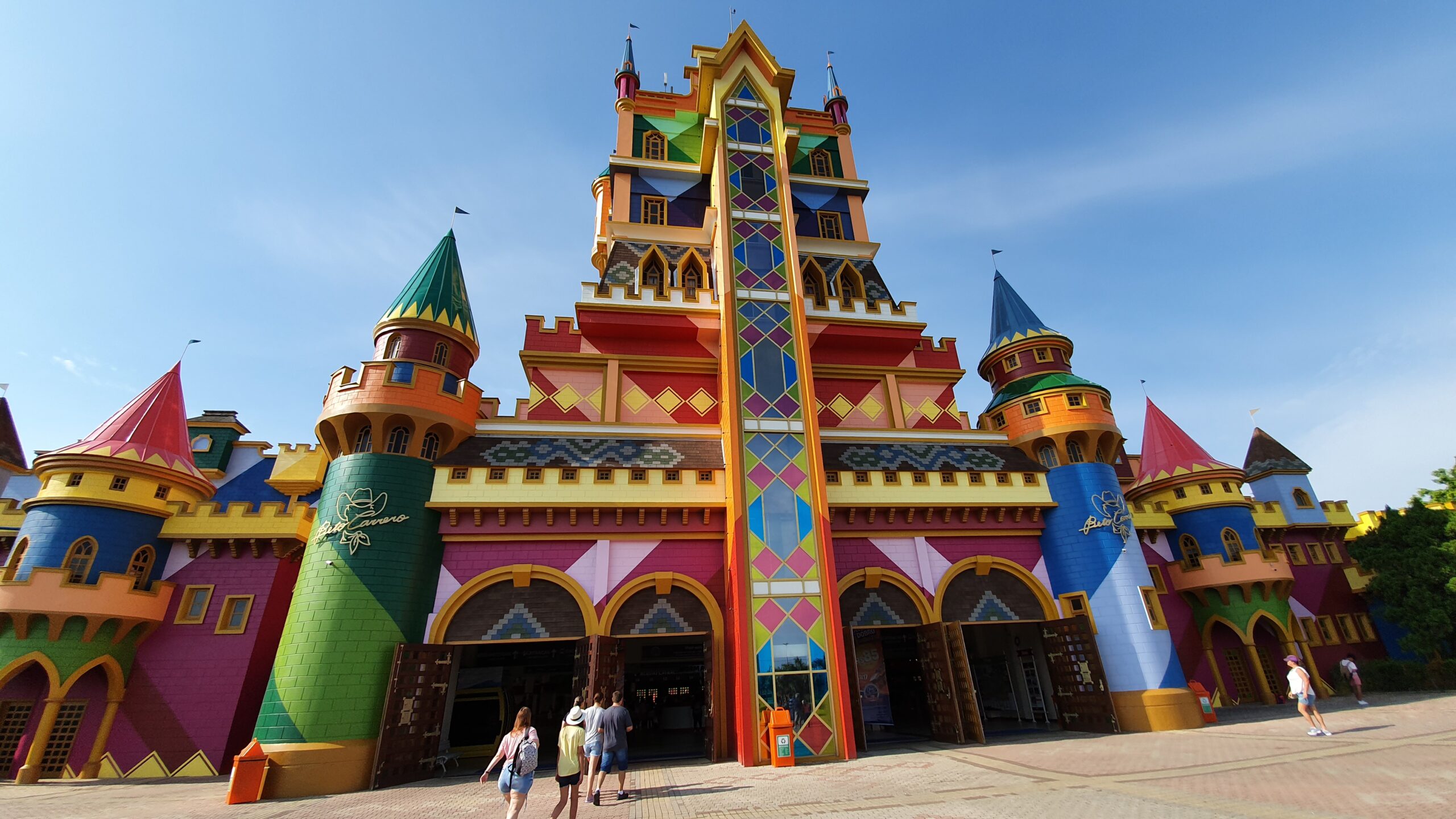 Conheça os opcionais do Beto Carrero - Destino Beto Carrero World